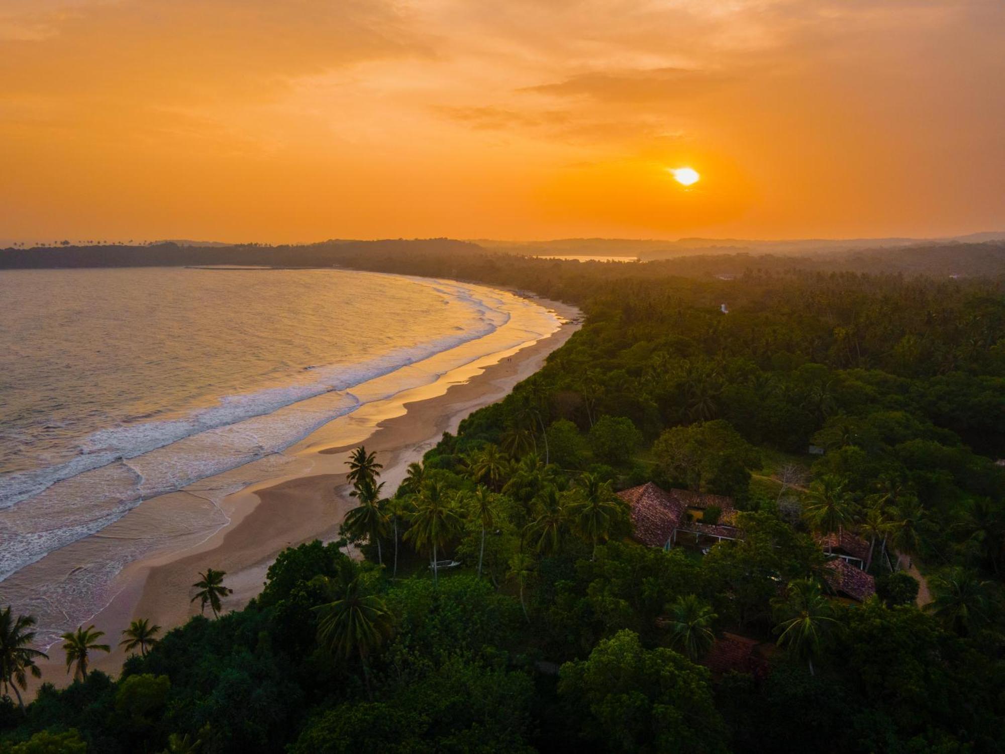 The Last House Tangalle Buitenkant foto